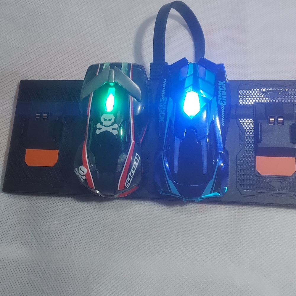 Anki Overdrive Racing Cars with Charging Dock Groundbreak And Skull